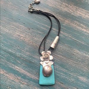 New Beautiful Turquoise Statement Necklace